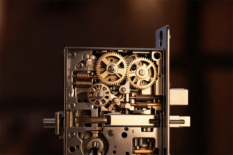 玻璃门地锁坏了？杭州师傅上门换锁，30分钟搞定不耽误事